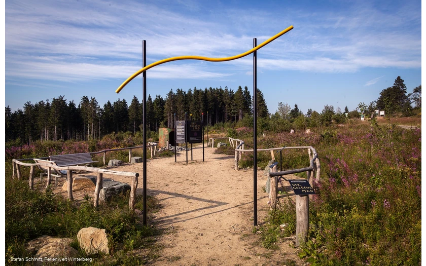 Der Einstimmungsplatz (Station 1) des Landschaftstherapiepfads auf der Niedersfelder Hochheide