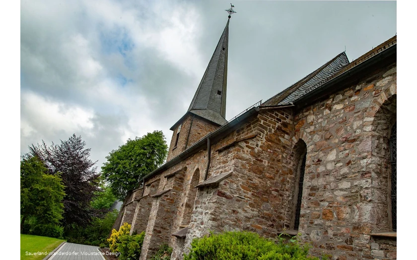 Außenansicht St. Dionysius