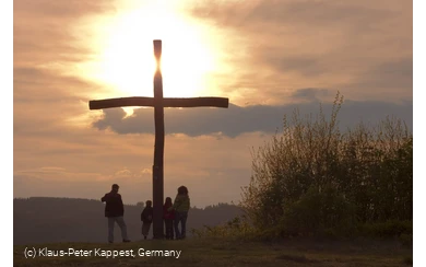 Gipfelkreuz Orenberg bei Sonnenuntergang