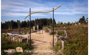 Der Einstimmungsplatz (Station 1) des Landschaftstherapiepfads auf der Niedersfelder Hochheide