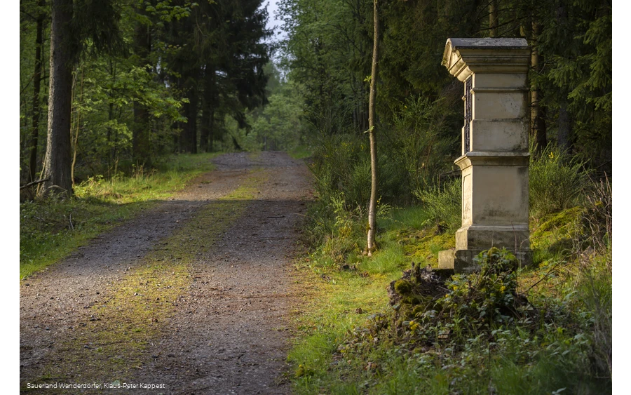 Kreuzweg zum Kahlen