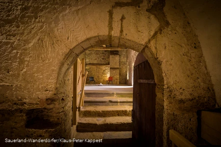 Blick in den Innenraum Kloster Flechtdorf