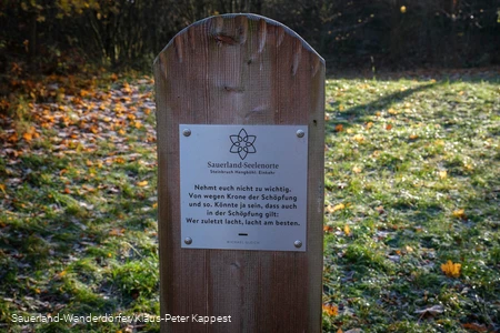 Schild Sauerland-Seelenort Hengböhl: Einkehr