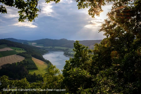 Fantastischer Blick auf den Diemelsee vom Gipfel St. Muffert