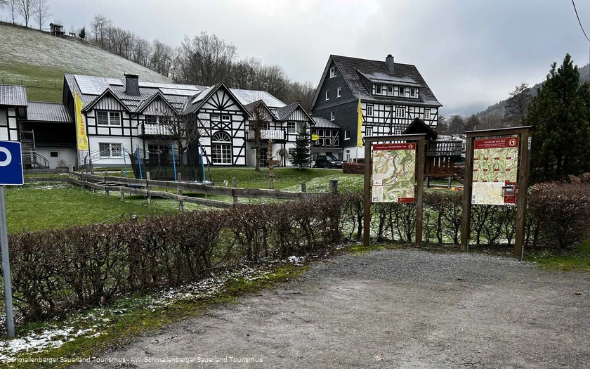 Wanderportal und Wanderparkplatz Niedersorpe