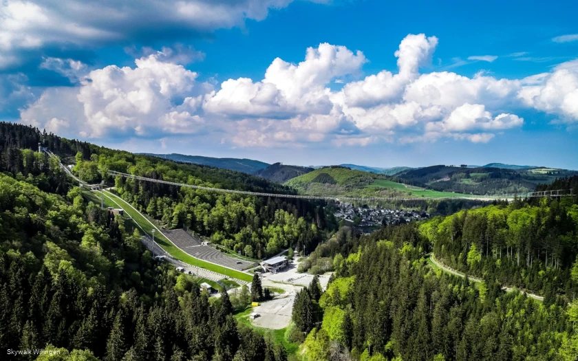 Skywalk Willingen mit Wolkenpanorama