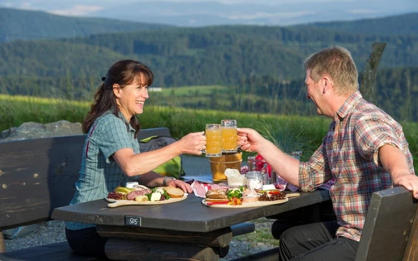 Einkehr Hütte Kahle Pön, Sauerland-Tourismus Klaus Peter Kappest.jpg