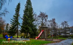 ferienwelt-winterberg_2017_-gr-nebach-ortsteil-spielplatz-sauere-wiese_herbst
