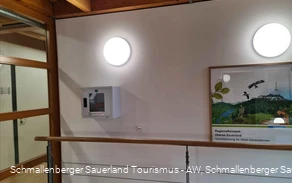 Defibrillator im Holz- und Touristikzentrum Schmallenberg