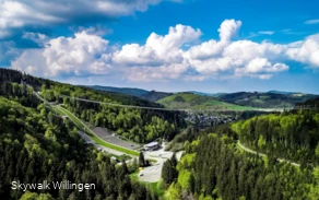 Skywalk Willingen mit Wolkenpanorama