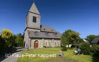 Kirche Usseln Außenansicht
