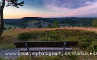 Blick auf Willingen im Abendlicht vom Ettelsberg 