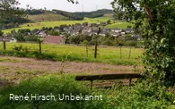 Bank mit Blick auf Rahrbach