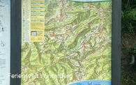 Informationstafel zu den Wanderwegen in und um Hoheleye.