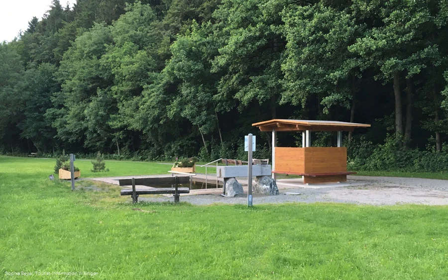 Kneippanlage am Strycksee mit Wiese