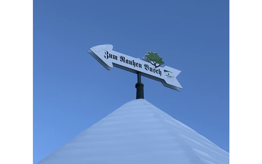 Skihütte Rauher Busch_Winterberg_Wegweise_2025.JPEG