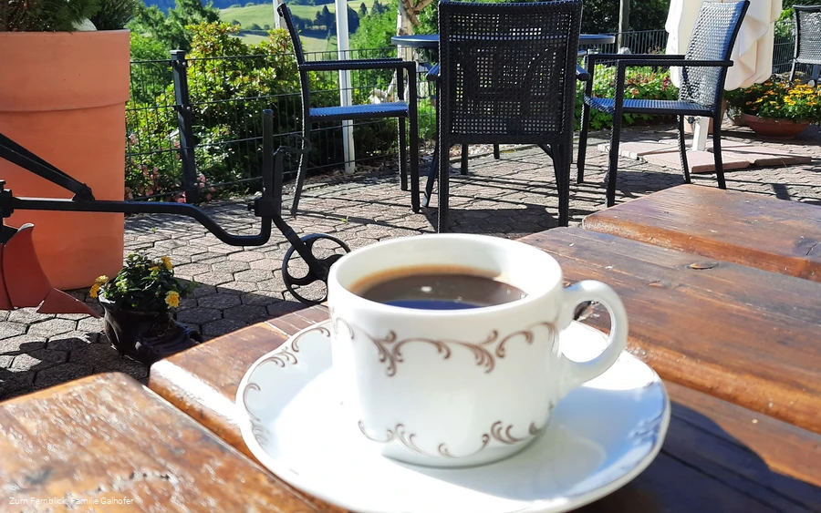 cafe-fernblick-kaffee-terrasse.jpg cafe-fernblick-kaffee-terrasse.jpg