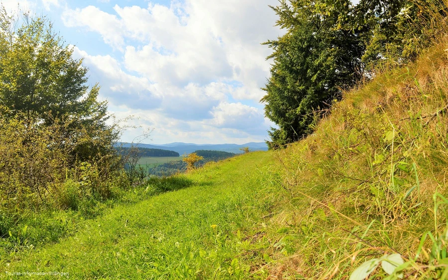 Tolle Ausblicke auf dem Geschichtspfad Welleringhausen
