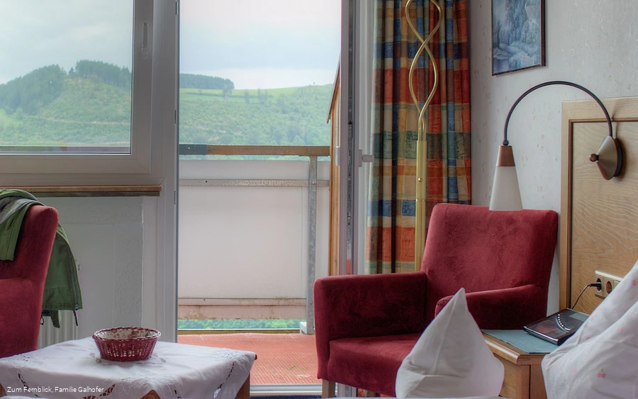 cafe-fernblick-zimmer-aussicht.jpg
