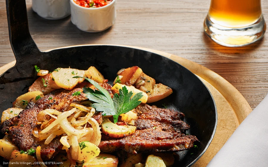 Don-Camillo_Grillpfanne2.jpg Don-Camillo_Grillpfanne2.jpg