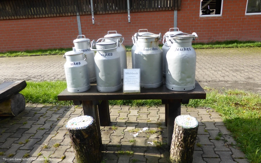 Unterwegs auf den Milchstationen in Medebach-Referinghausen