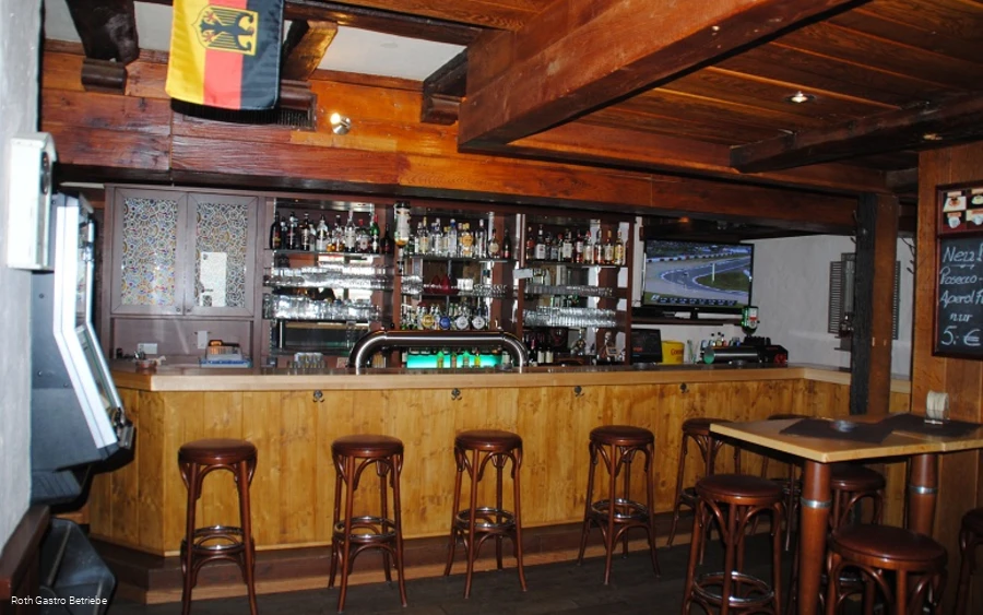 zum-weissen-roessel-theke.JPG
