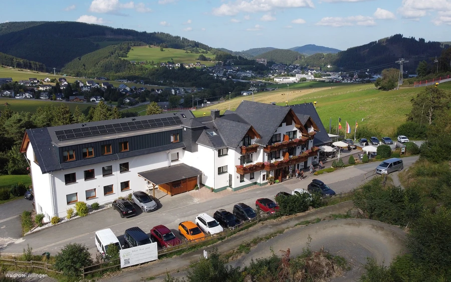 Waldhotel Willingen Außenansicht 5.JPG Waldhotel Willingen Außenansicht 5.JPG