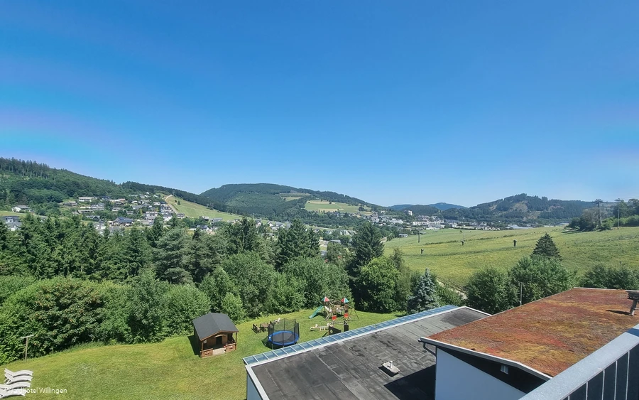 Waldhotel Willingen Panorama Zimmer-Suite.jpg Waldhotel Willingen Panorama Zimmer-Suite.jpg