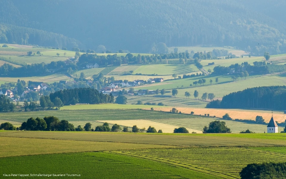 Weiter Blick auf Niederberndorf