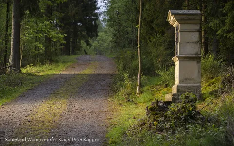 Kreuzweg zum Kahlen