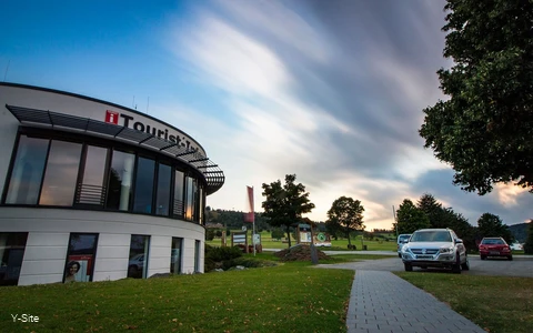 parkplatz-besucherzentrum-willingen.jpg