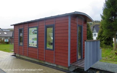 Kleinbahn Waggon am Kleinbahnwanderweg