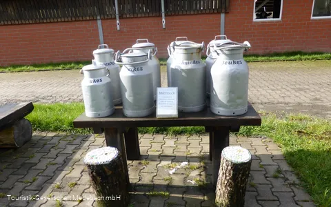 Unterwegs auf den Milchstationen in Medebach-Referinghausen