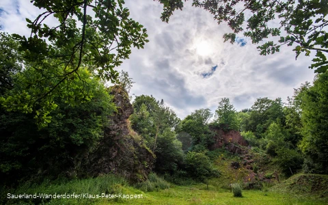 Gesamtansicht in den ehemaliger Eisenstein-Tagebau