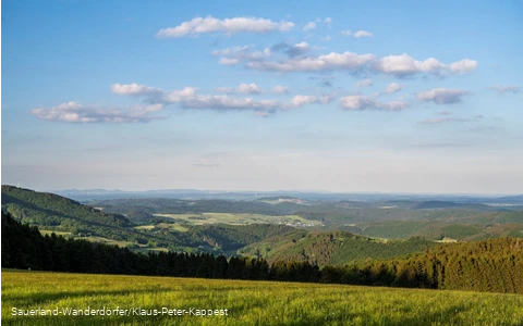 Fantastische Blick vom Krutenberg nach Hessen