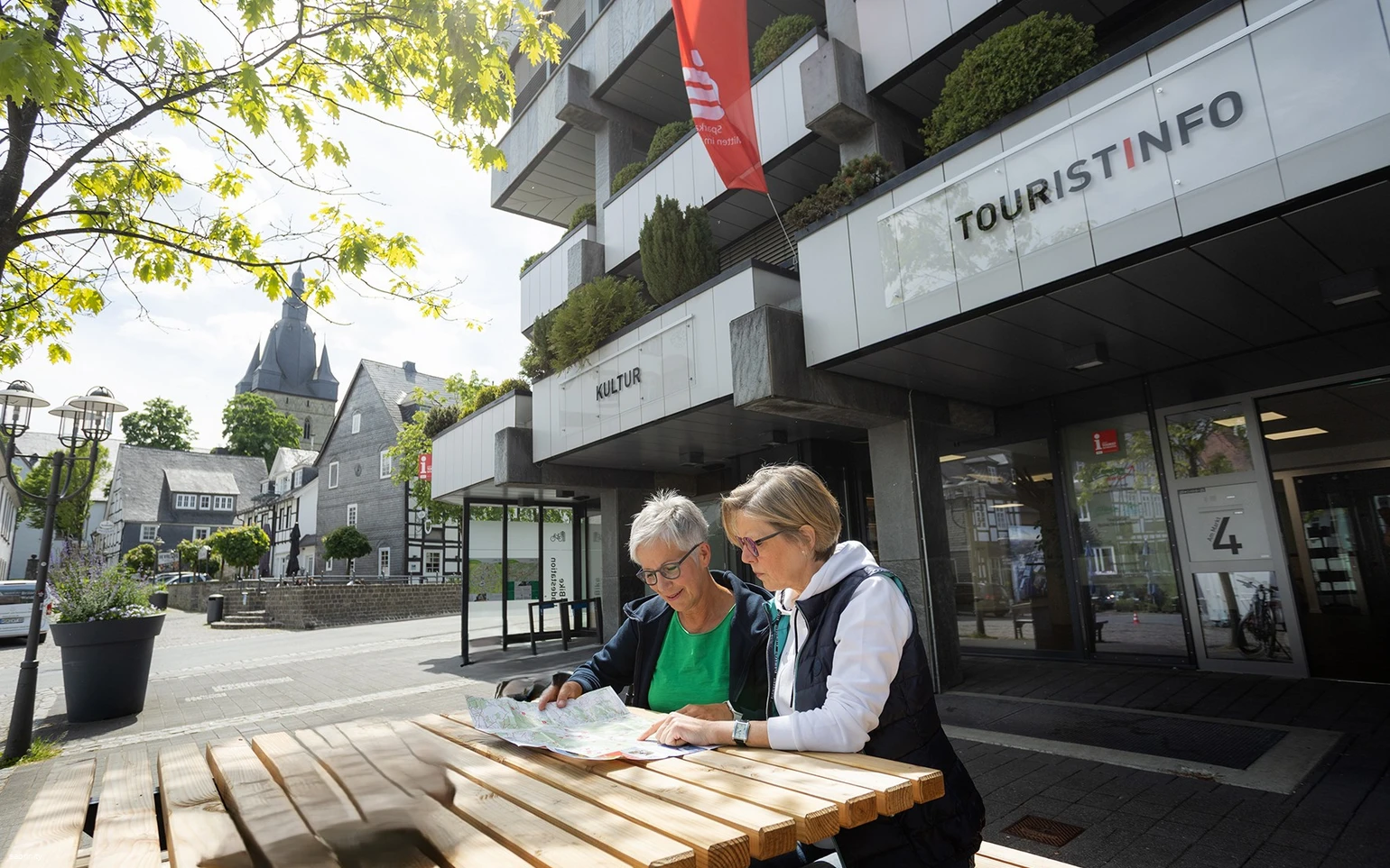 Sabrinity_BWT25_033_KI ohne Helm Rad.jpg