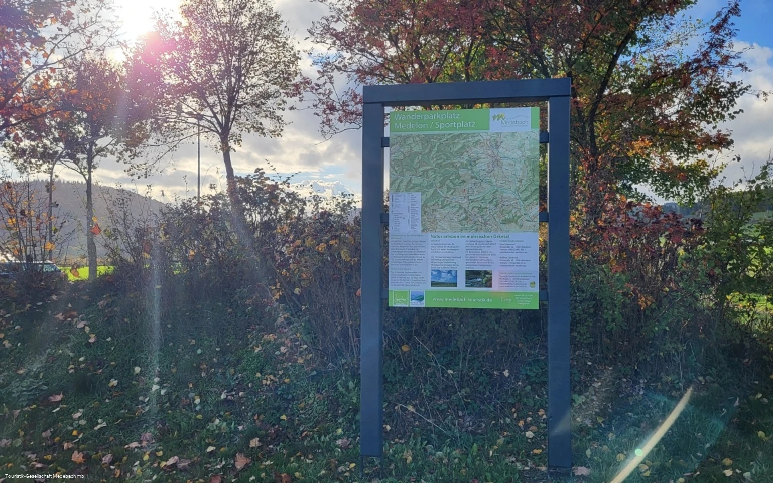 Wanderparkplatz Sportplatz Medelon