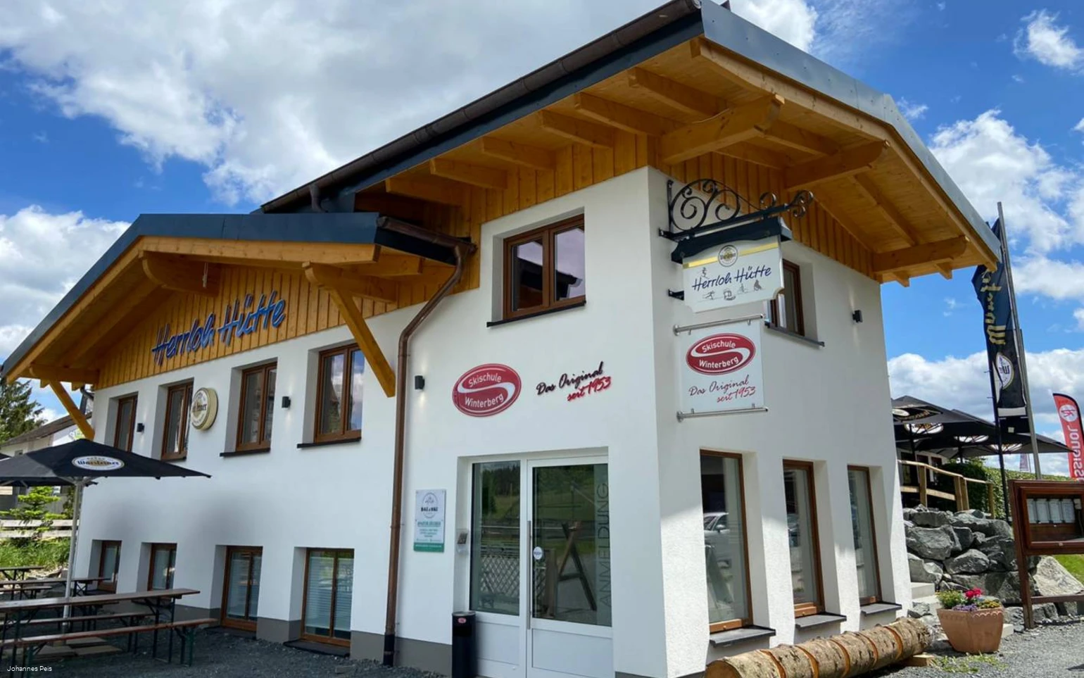 Herrloh Hu╠êtte au├ƒen .JPG