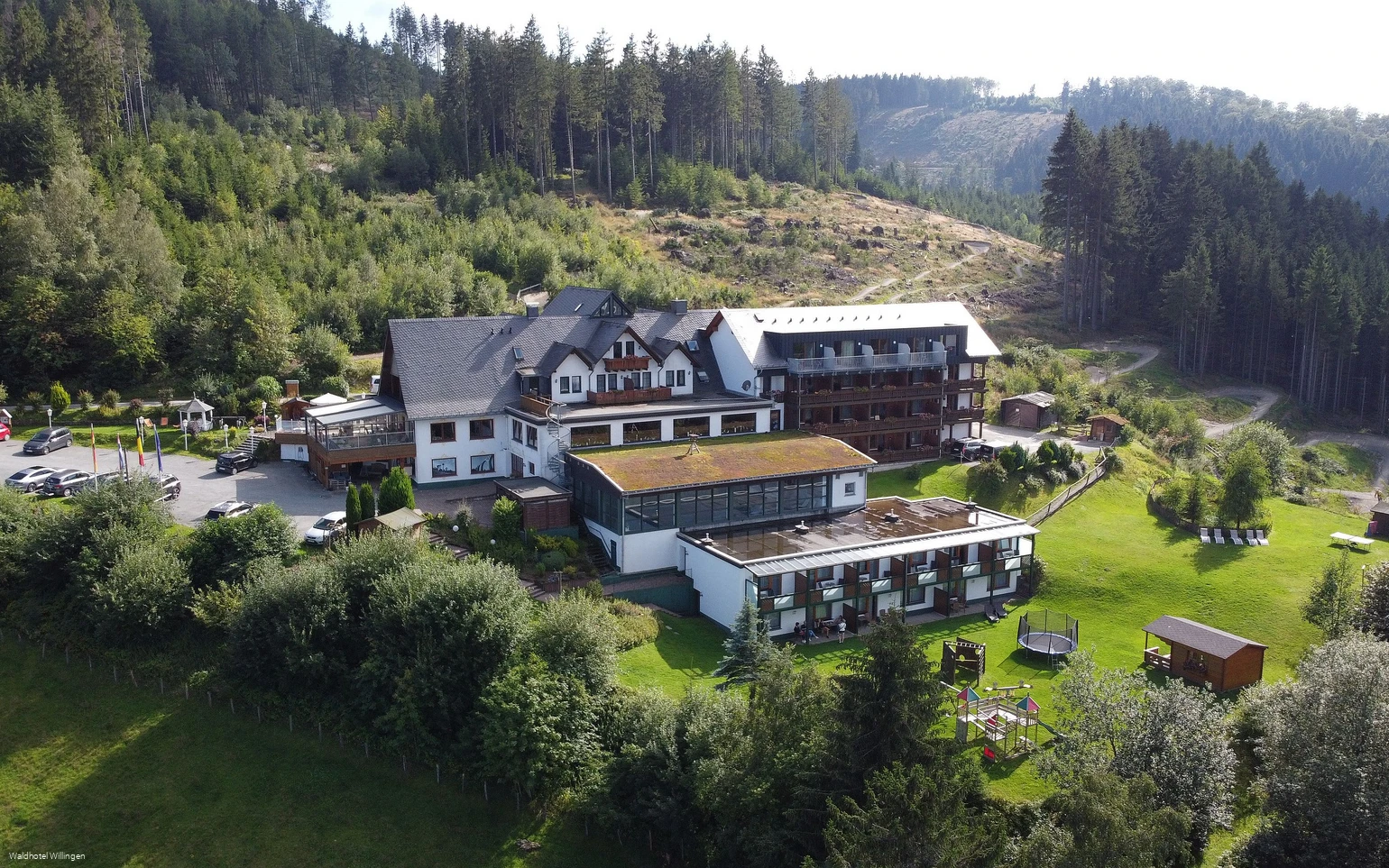 Waldhotel Willingen Außenansicht 2.JPG