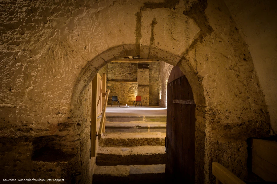 Blick in den Innenraum Kloster Flechtdorf