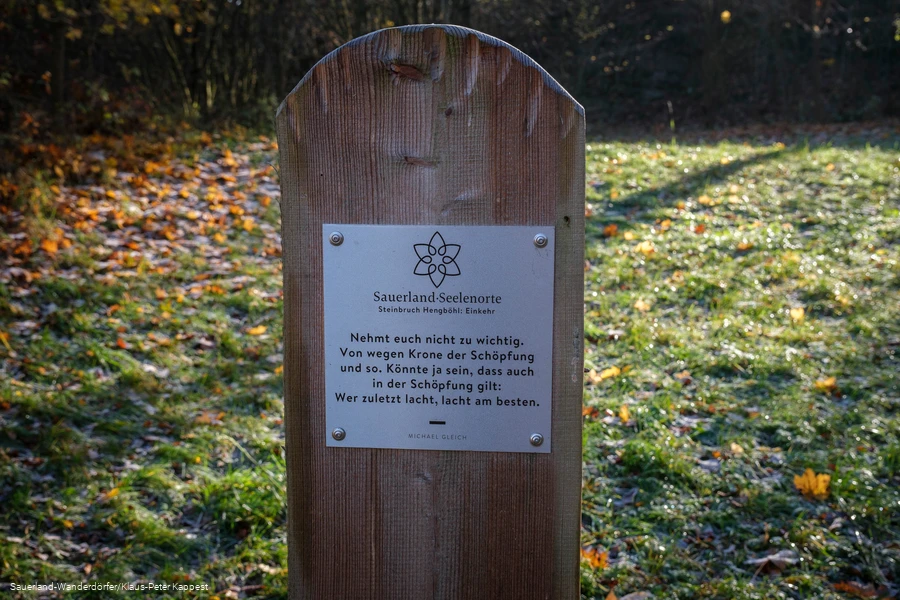 Schild Sauerland-Seelenort Hengböhl: Einkehr