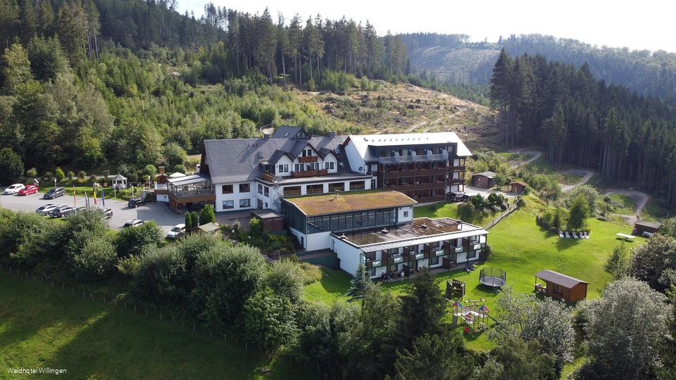 Waldhotel Willingen Außenansicht 2.JPG Waldhotel Willingen Außenansicht 2.JPG