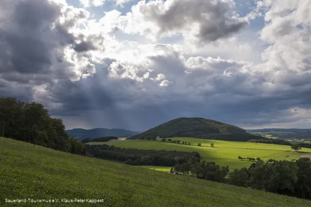 Fernblick auf den Wilzenberg 