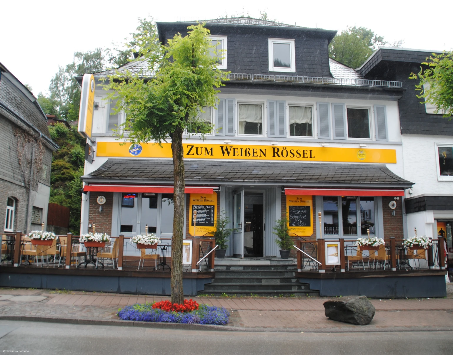 zum-weissen-roessel-ansicht.JPG