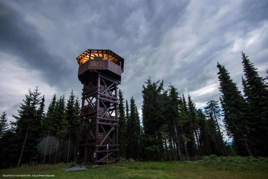 Heidkopfturm Hallenberg Der Heidkopfturm bei Hallenberg