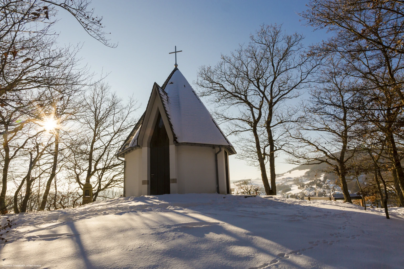 Auferstehungskapelle auf dem Kreuzberg Düdinghausen