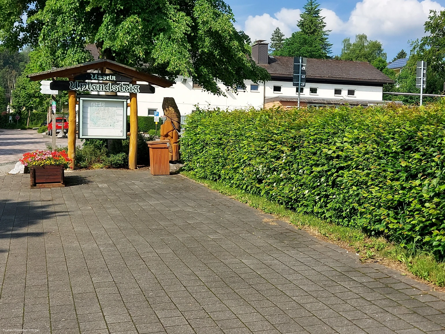 Original Wanderparkplatz TI Usseln Copyright Tourist-Information Willingen CC BY-SA.jpg