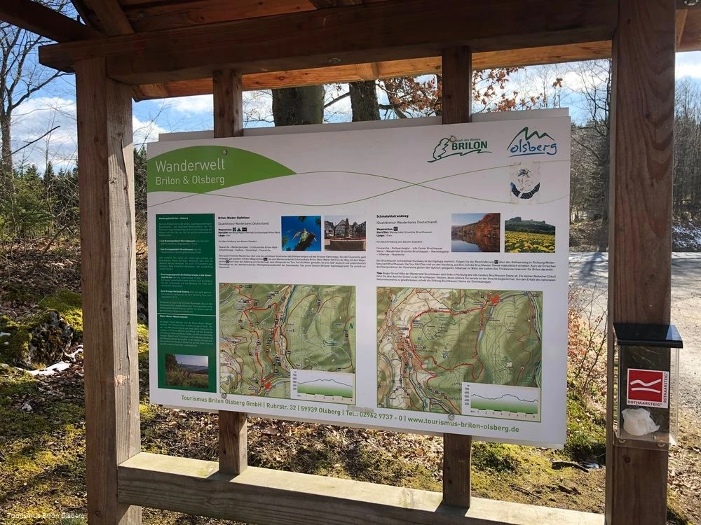 Wandertafel Rothaarsteig Feuereiche Wandertafel Rothaarsteig Feuereiche