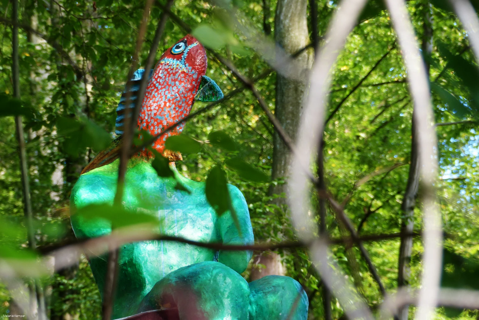 Skulptur: Der Angler und das Wasser am Kleffweg Albaum