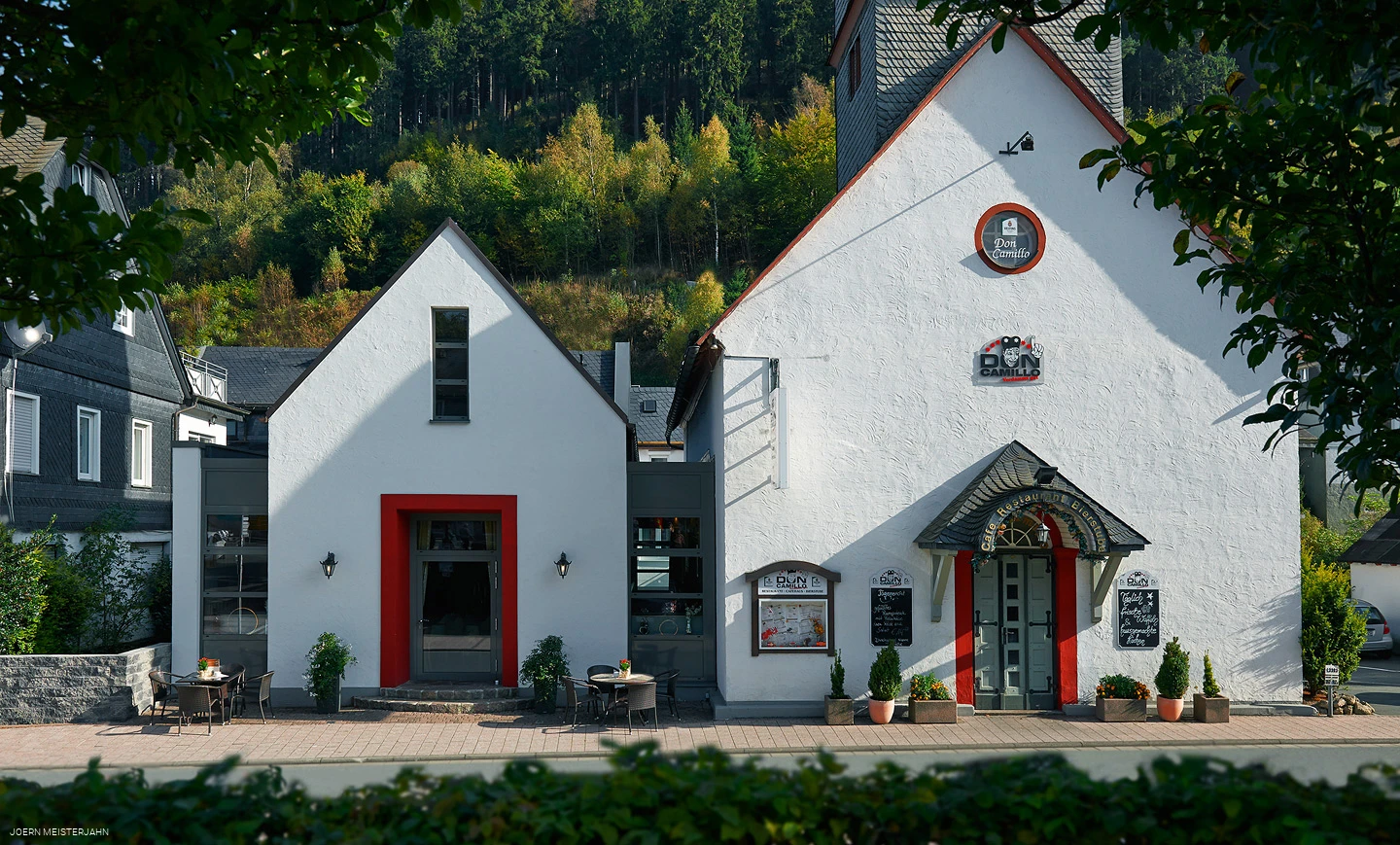 Don-Camillo-Willingen_aussen.jpg Don-Camillo-Willingen_aussen.jpg